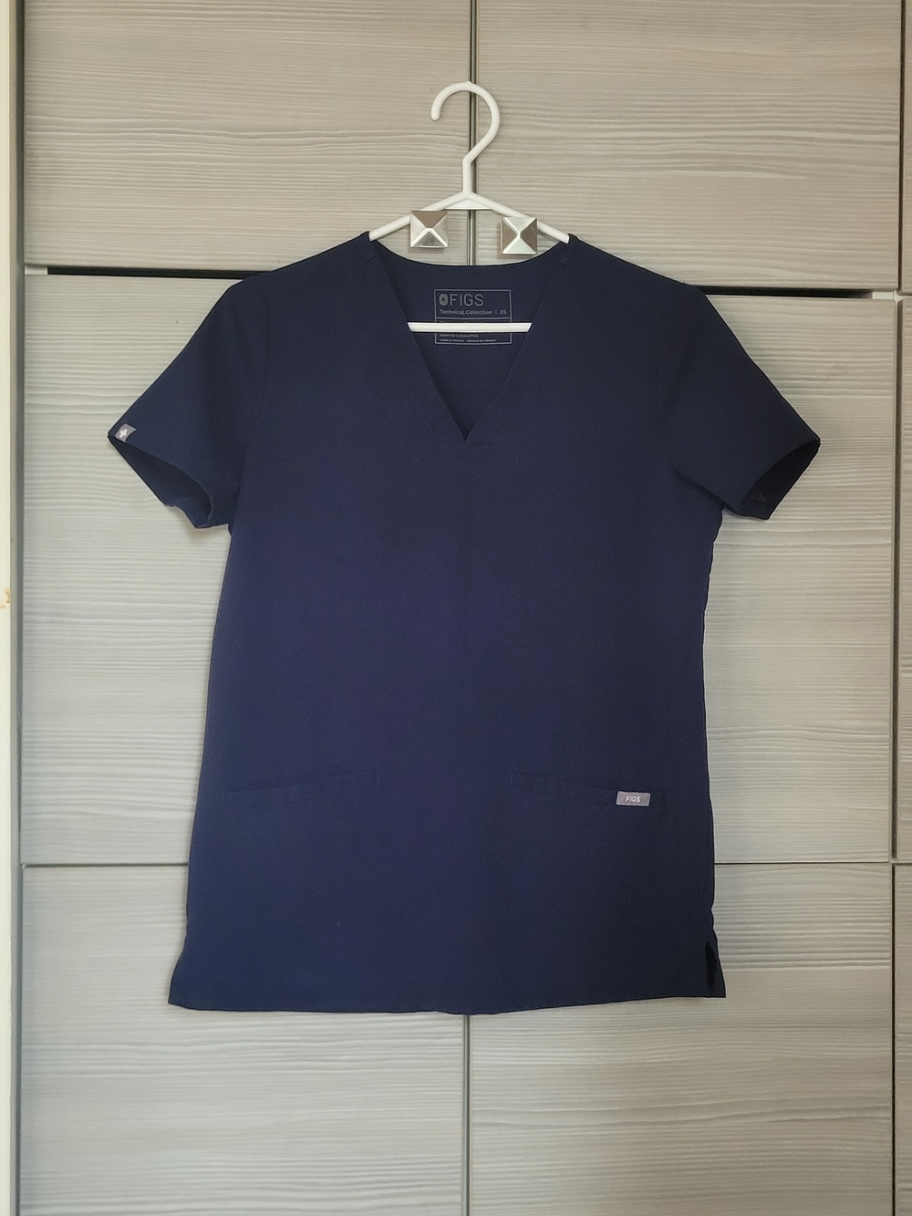Figs Casma Scrub Top Three-pocket,Navy,Women's XS